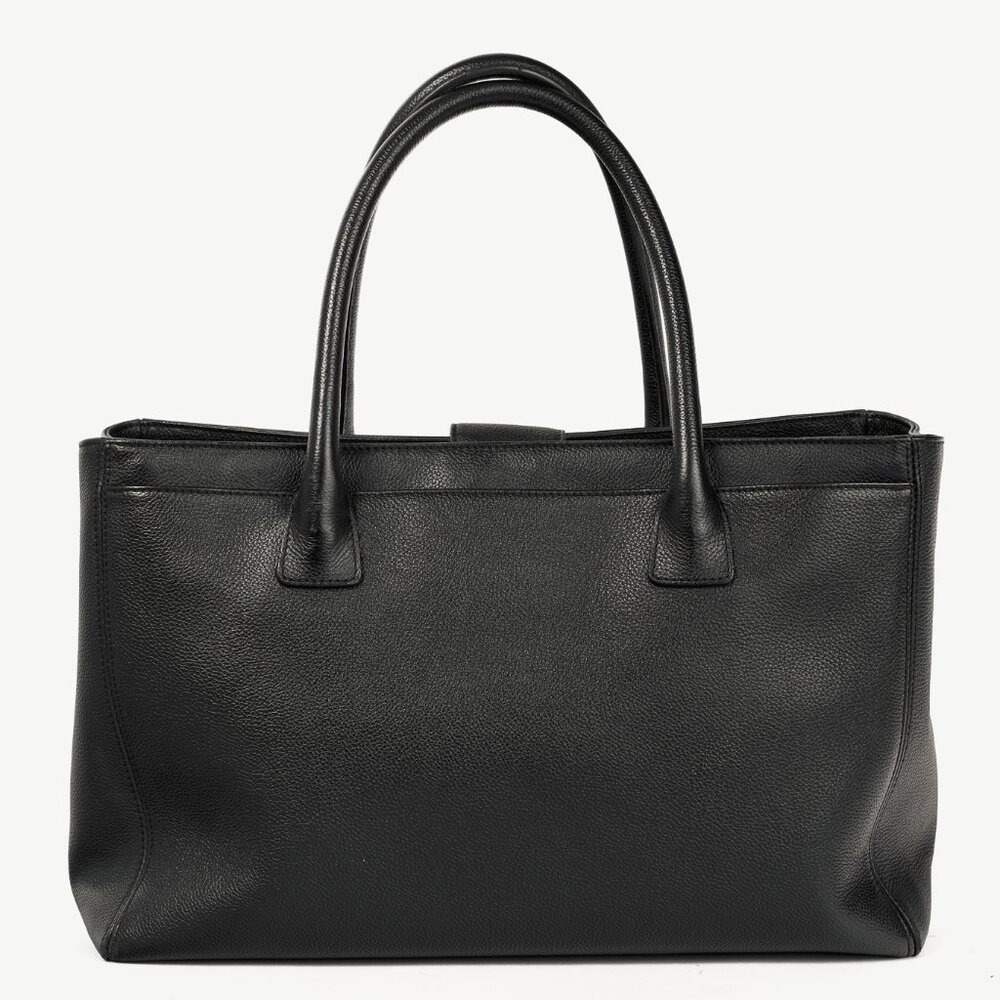 Chanel Cerf Executive Black Leather CC Tote Bag - Picture 4 of 13